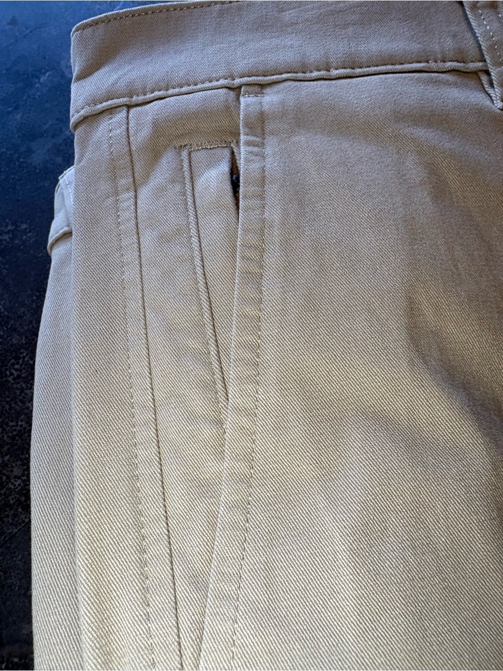 Dockers Men's Khaki/Tan Classic Chino Pants - Picture 8 of 9